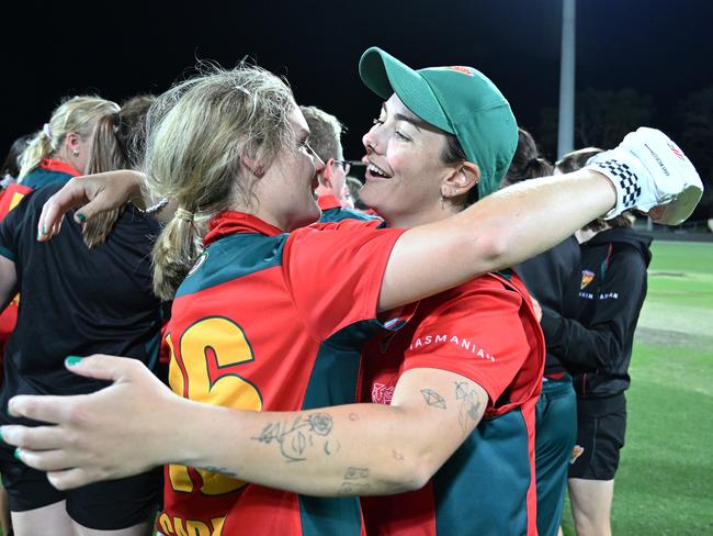 Nicola Carey and Heather Graham of the Tigers embrace after their starring roles. (Photo by Steve Bell/Getty Images)