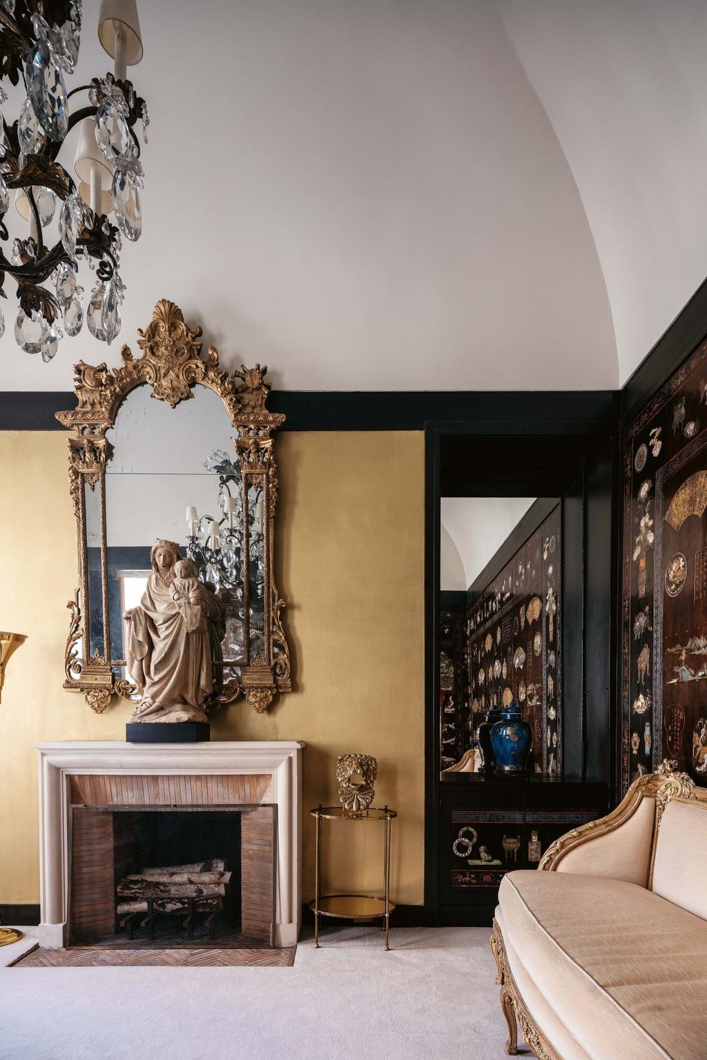 House tour: inside Coco Chanel's historic and art-filled Paris apartment -  Vogue Australia