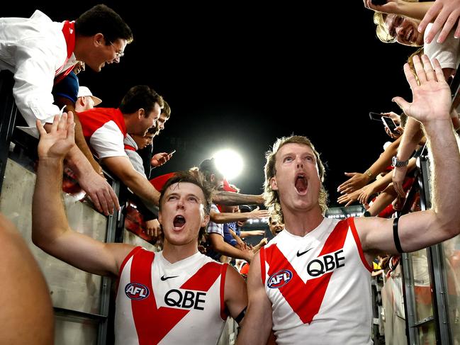 The Swans had plenty to celebrate after their dominant win over Collingwood. Picture: Phil Hillyard