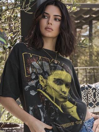 Kylie Jenner, Kendall Jenner: T-shirt Line Slammed By The Doors, Biggie ...