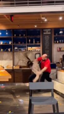 Cafe employee absolutely loses it at her manager