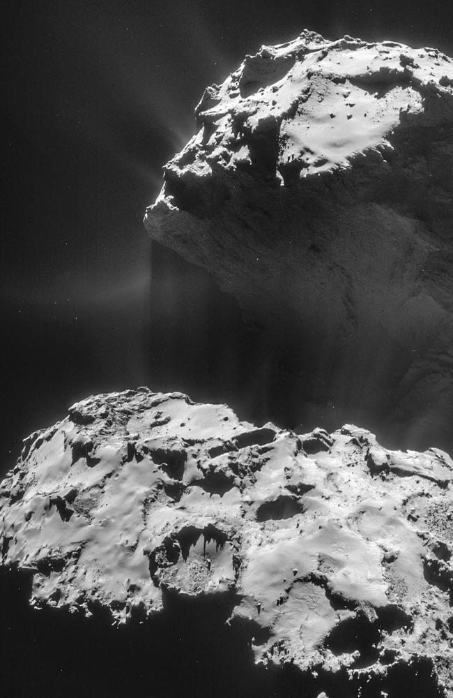 Agonised giant ... the first traces of the gas plumes that will eventually obscure the surface of 67P as it plunges past the sun. Source: ESA