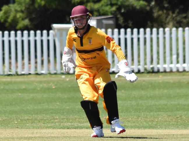 UNSW wicketkeeper Fletch Gersbach. Picture: Sean Teuma