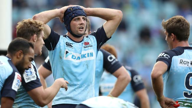The Waratahs suffered a bonus point loss against the Crusaders to cap a miserable weekend for Australian rugby.
