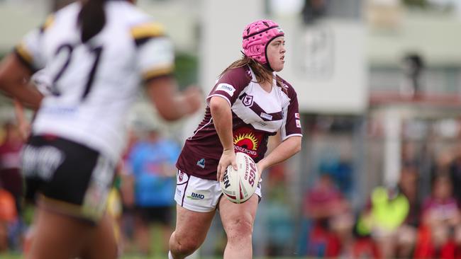 Rilee Jorgensen looks to pass for the Burleigh Bears. Picture: Erick Lucero