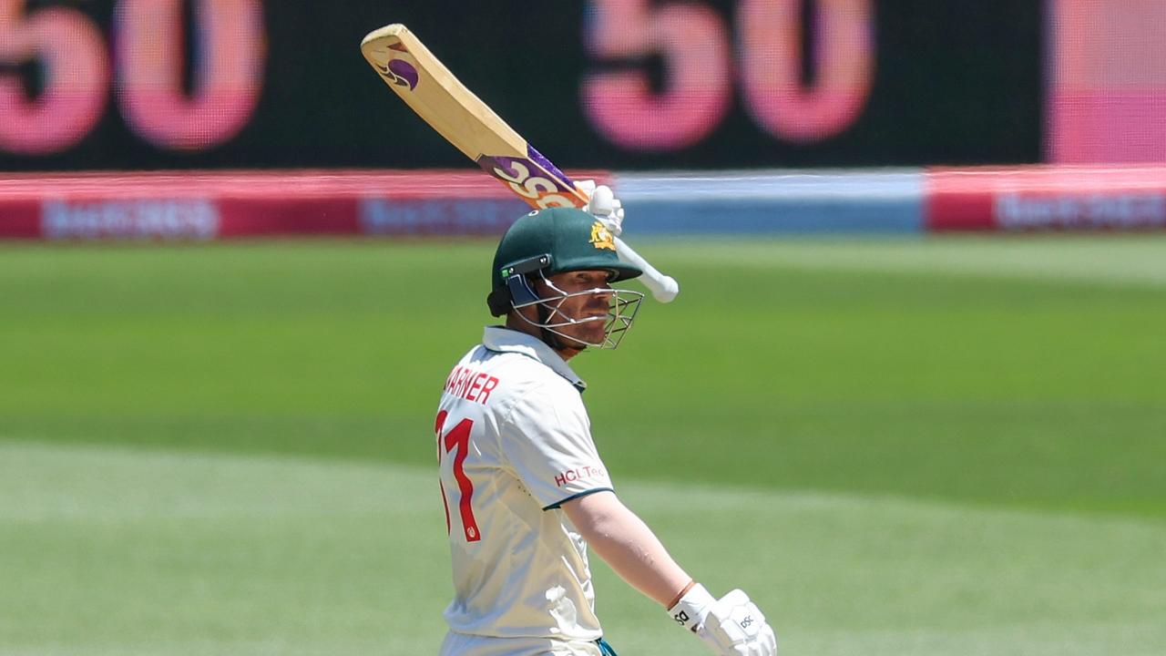 David Warner celebrates reaching his 50. (Photo by Mark Evans/Getty Images)