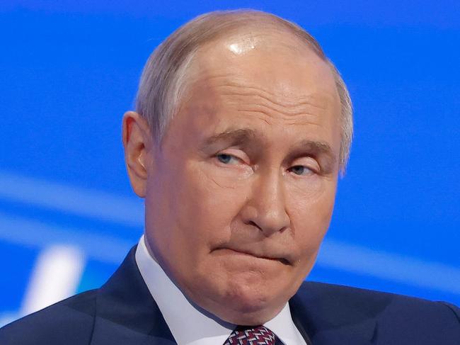 The European Union is currently holding an estimated $210 billion of the roughly $300 billion in Russian assets frozen across the bloc. Much of this is tied up in government bonds and reserves once held by Russia’s central bank. (Photo by Maxim Shemetov / POOL / AFP)