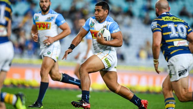 Moeaki Fotuaika impressed in the Titans’ trial against the Cowboys. (AAP Image/Brendan Esposito) 