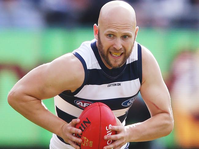 GEELONG, AUSTRALIA - APRIL 13: Gary Ablett of the Cats runs with the ball  during the round four AFL match between the Geelong Cats and the Greater Western Sydney GIants at GMHBA Stadium on April 13, 2019 in Geelong, Australia. (Photo by Michael Dodge/Getty Images)