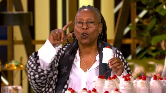 Staten Island bakery customers batter Whoopi Goldberg for dubious claim she wasn't served over her liberal views | Sky News Australia