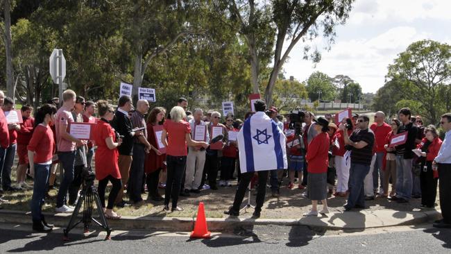 The Australasian Union of Jewish Students has condemned the motion, saying it will cause further anti-Semitism on campus.