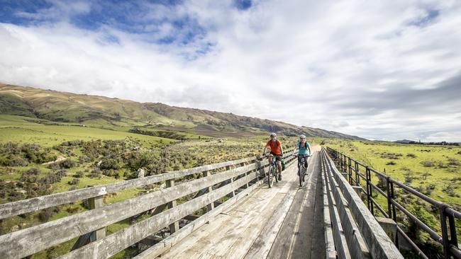 Central Otago Rail Trail, New Zealand.