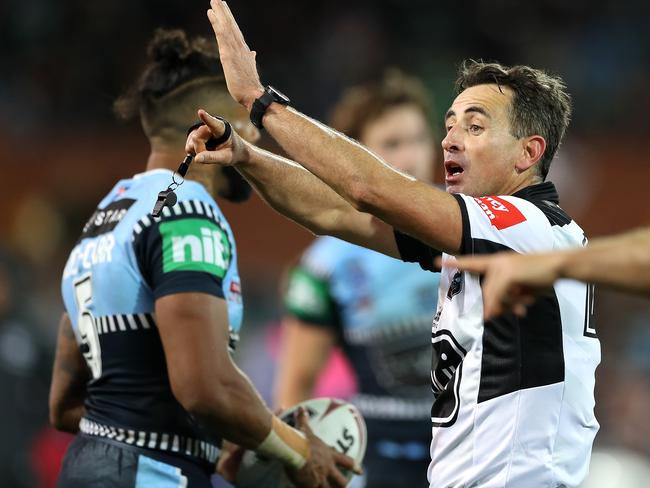 ADELAIDE, AUSTRALIA - NOVEMBER 04: Referee Gerard Sutton signals 10 minutes in the sin bin for Felise Kaufusi of the Maroons during game one of the 2020 State of Origin series between the Queensland Maroons and the New South Wales Blues at the Adelaide Oval on November 04, 2020 in Adelaide, Australia. (Photo by Mark Kolbe/Getty Images)