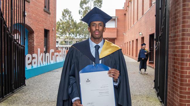 05-10-2023 Deakin University Accounting and Finance Graduation. Abdimajid Layli