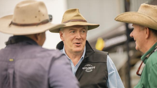 Macdoch executive chairman Alasdair MacLeod speaking at the 2024 Wilmot Field Day. Photo: supplied,