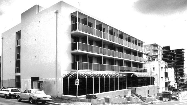 The Manly Windsor Plaza Hotel in 1992