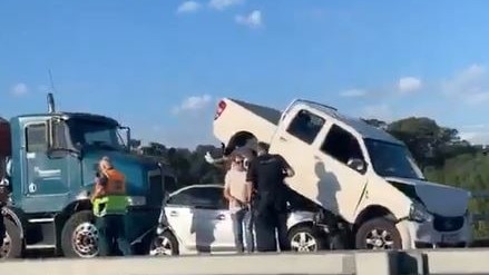 Scene of the crash on the M1 at Nerang. Picture: Tania Coulter.