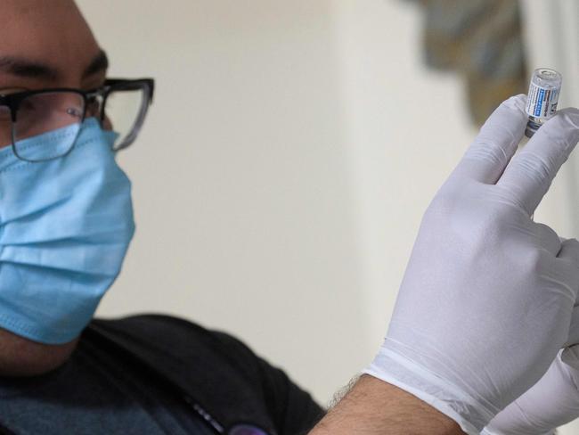 The US Food and Drug Administration and the Centres for Disease Control are assessing the 