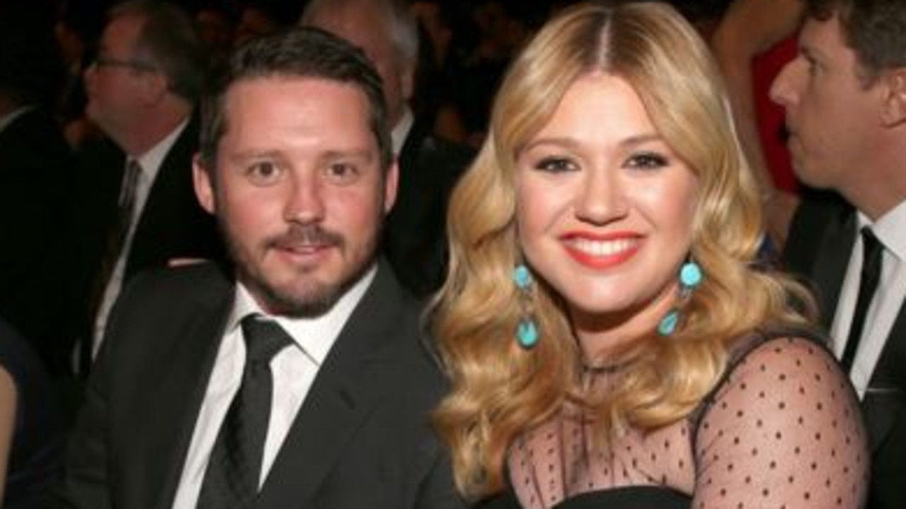 Kelly Clarkson to pay ex $158K a month