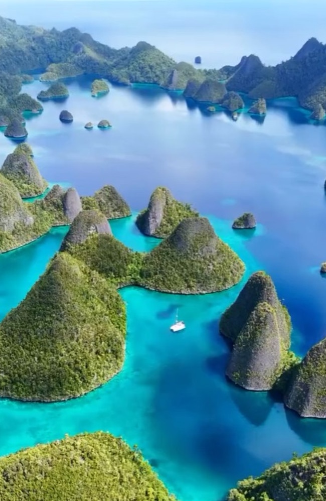 The Raja Ampat Islands are an archipelago off the northwest tip of Bird’s Head Peninsula in West Papua province in Indonesia.