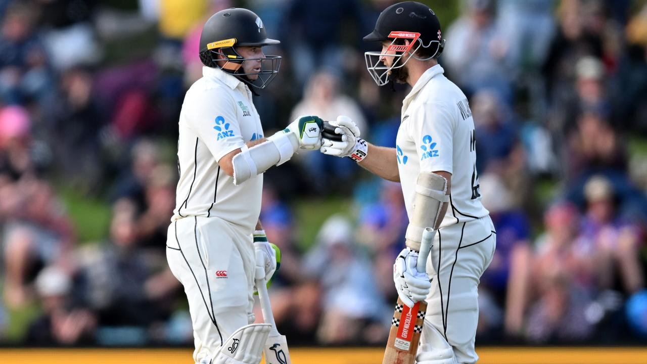 Tom Latham (left) and Kane Williamson put on a crucial hundred run stand. (Photo by Kai Schwoerer/Getty Images)