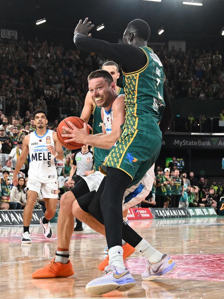 Matthew Dellavedova fights through heavy traffic. Picture: Getty Images