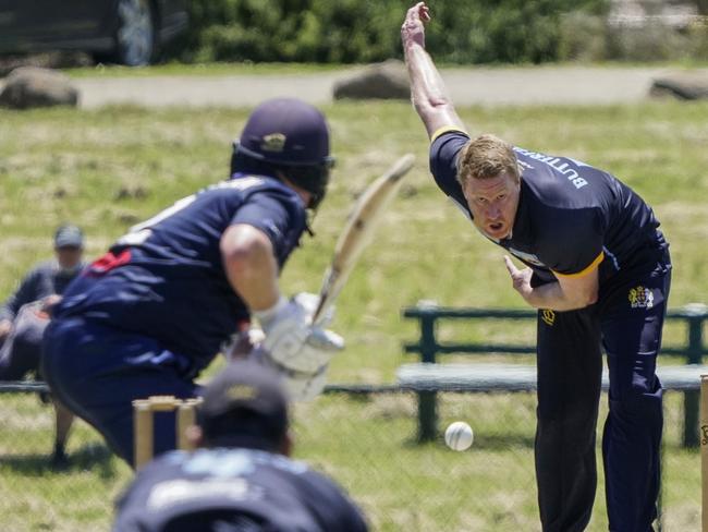 VSDCA: Justin Butterfield bowling for Brighton. Picture: Valeriu Campan