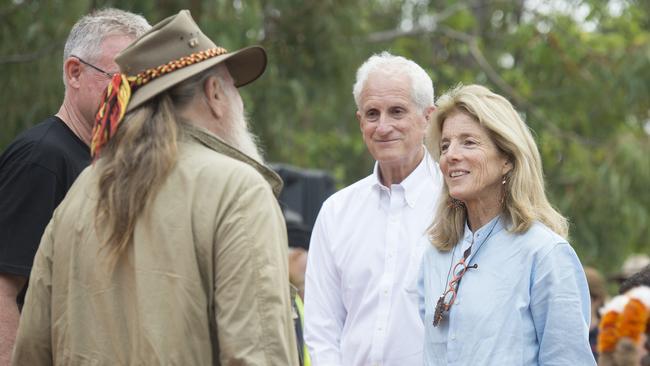 Actor Jack Thompson, left, meets US ambassador Caroline Kennedy. Picture: AAP