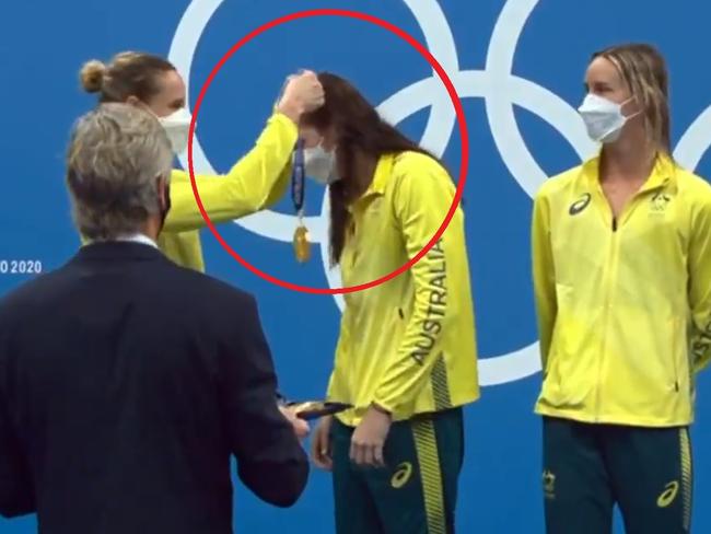 Classy touch by the Aussie golden girls.