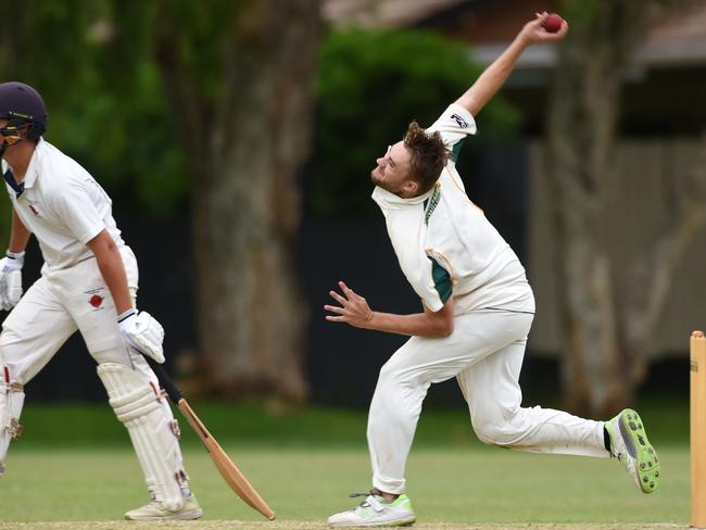 Queens fast bowler Blake Chapman. Picture: Steve Holland