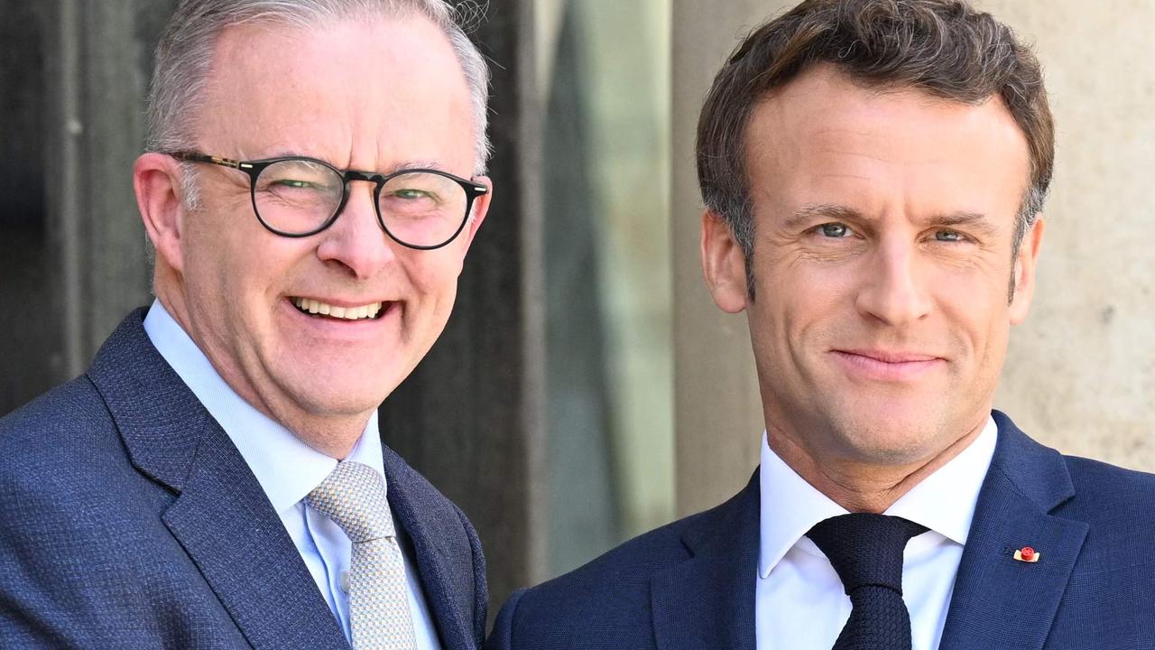 Fouilles sournoises du président français à Scott Morrison lors de la première rencontre avec le Premier ministre Albanais
