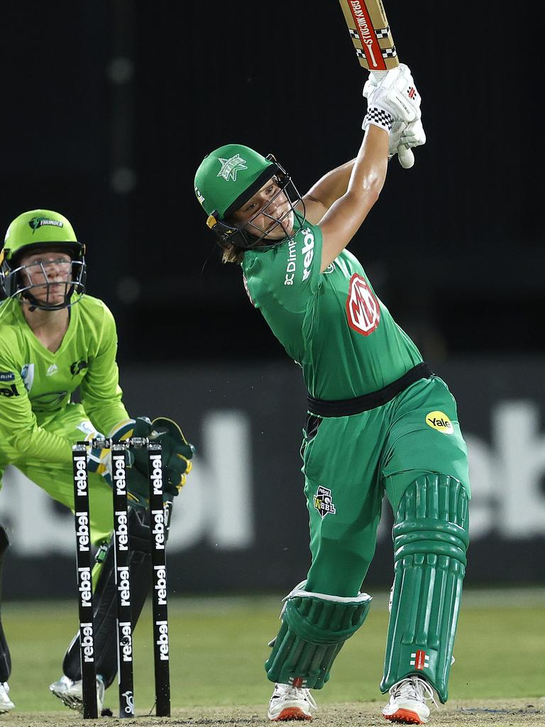 Melbourne Stars’ Annabel Sutherland hits a six. Picture: Phil Hillyard