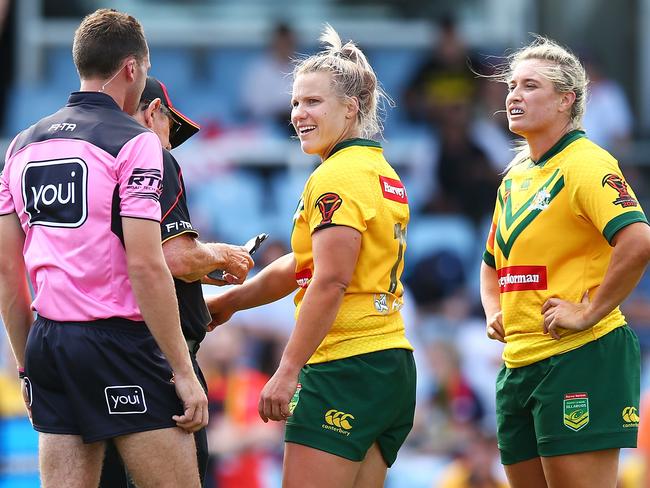 Renae Kunst makes an official biting complaint. Picture: Getty Images