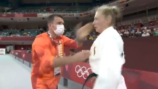 The shocking moment Germany's Martyna Trajdos was slapped on live TV.