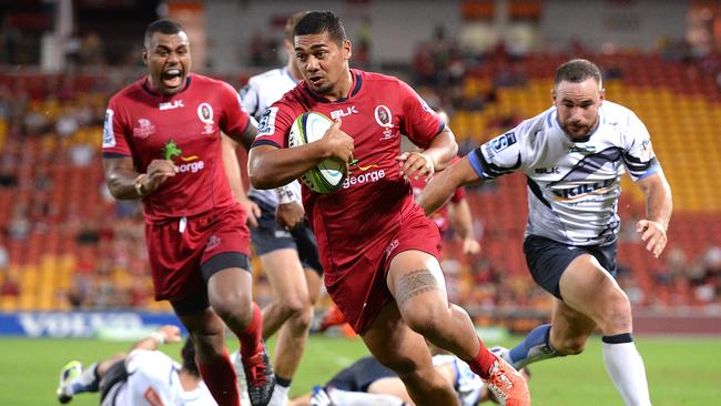 BRISBANE, AUSTRALIA - FEBRUARY 21: Chris Feauai-Sautia of the Reds has this try disallowed by the video referee during the round two Super Rugby match between the Reds and the Force at Suncorp Stadium on February 21, 2015 in Brisbane, Australia. (Photo by Bradley Kanaris/Getty Images)