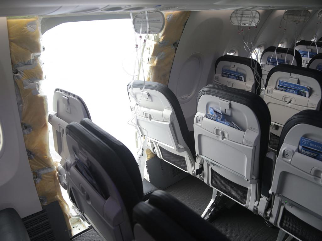 Air-drama Boeing missing door bolts