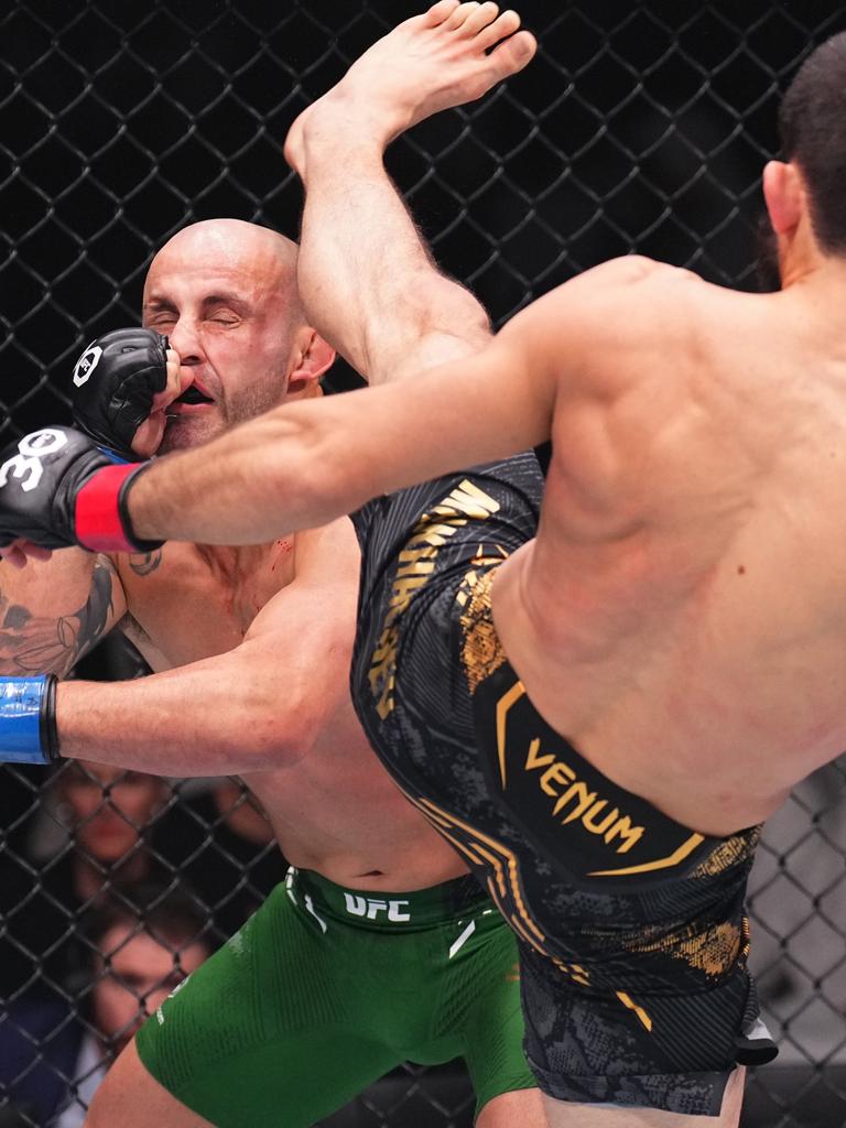 Makhachev KO'ed Volkanovski in the first round. Photo by Chris Unger/Zuffa LLC via Getty Images