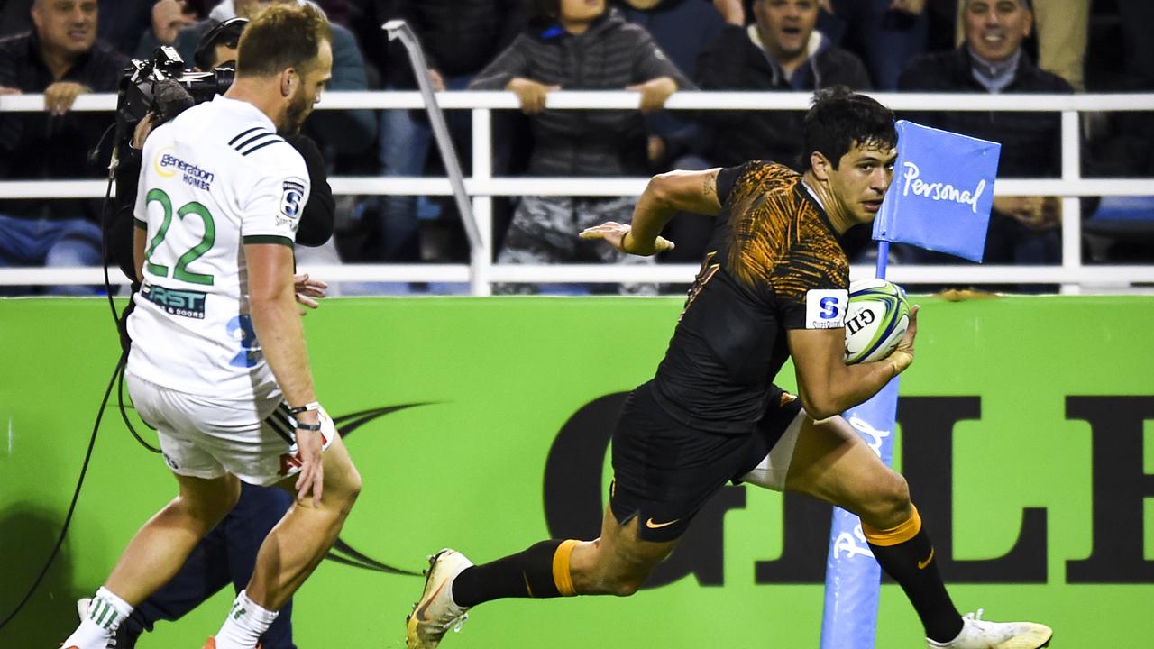 Matias Moroni of the Jaguares scores a try in Buenos Aires, Argentina.