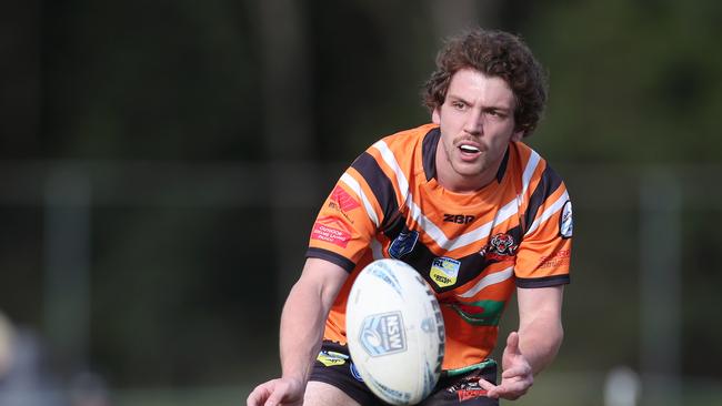 Chase Partridge crossed the stripe for The Entrance in its win over Kincumber. Picture: Sue Graham