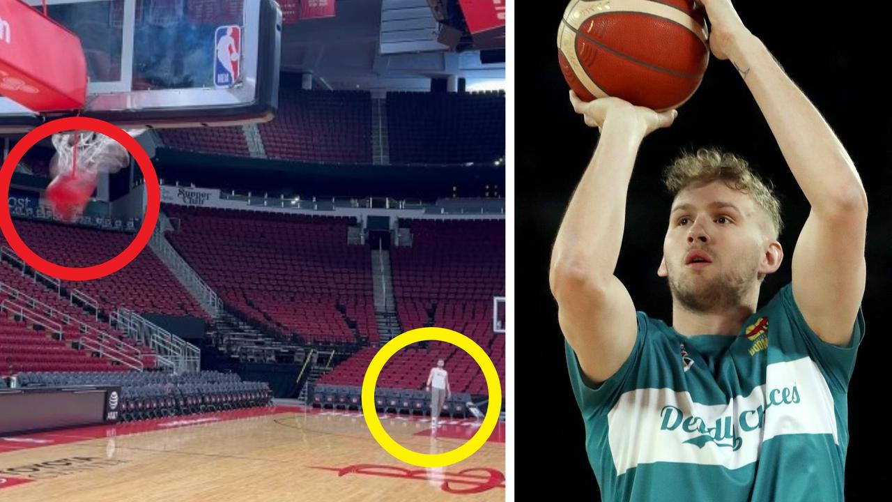‘S**t gold’: Jock Landale AFL trick shot exposes Boomers woes