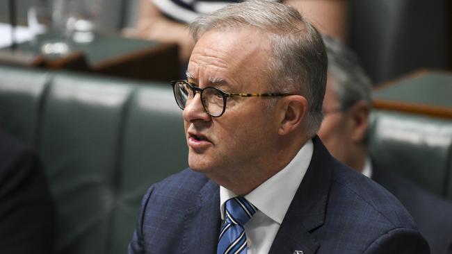 The federal government recalled parliament for a day to pass the energy bill. Picture: NCA NewsWire / Martin Ollman