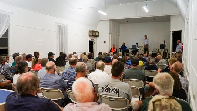 More than 100 farmers attended a community meeting at Winiam Hall. Picture: Rachel Simmonds