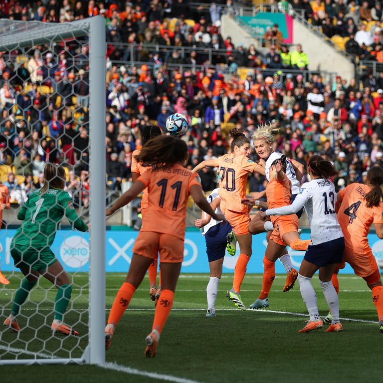 Lindsey Horan heads home USA’s equaliser against Netherlands. Picture: Buda Mendes/Getty Images.