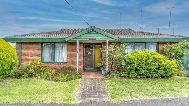 1/24 Bell St, Moe, sold for $260,000 in 2022. Prices have since grown substantially.