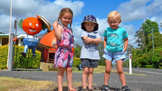 LITTLE HELPERS: Gayndah kindergarten's Evie and Parker Holden, and Oliver Rackemann, are on a mission to raise money for Gay Dan's restoration. Picture: Felicity Ripper