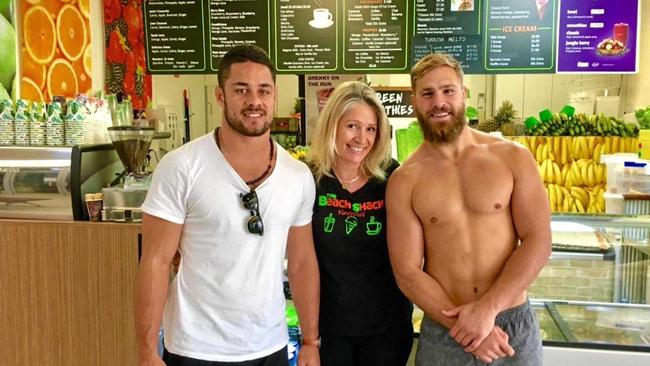 FRESHLY SQUEEZED: State of Origin player Jarryd Hayne, Beach Shack's Josie Masterman, and Origin standby Jack De Belin. Picture: Contributed