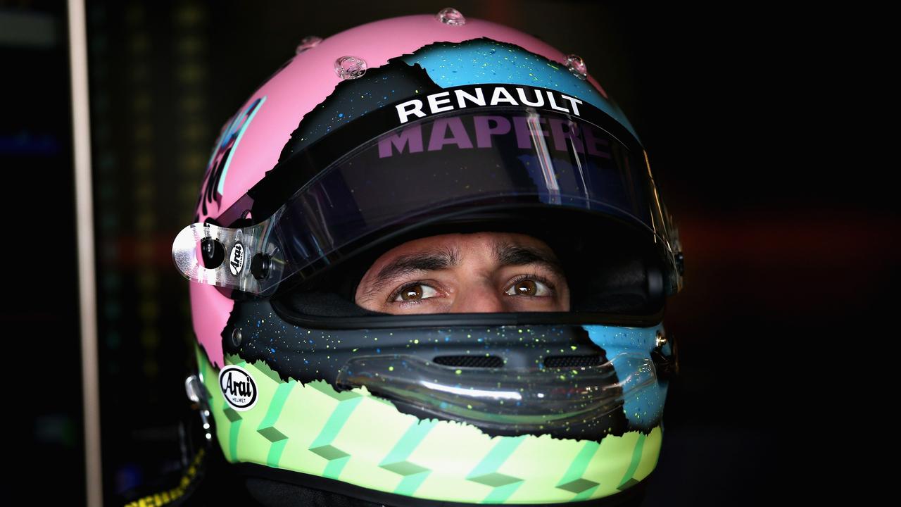 Daniel Ricciardo only managed 16 laps in FP1.