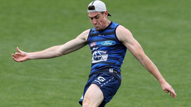 New Cat Jeremy Cameron goes through his paces at training . Pic: Michael Klein