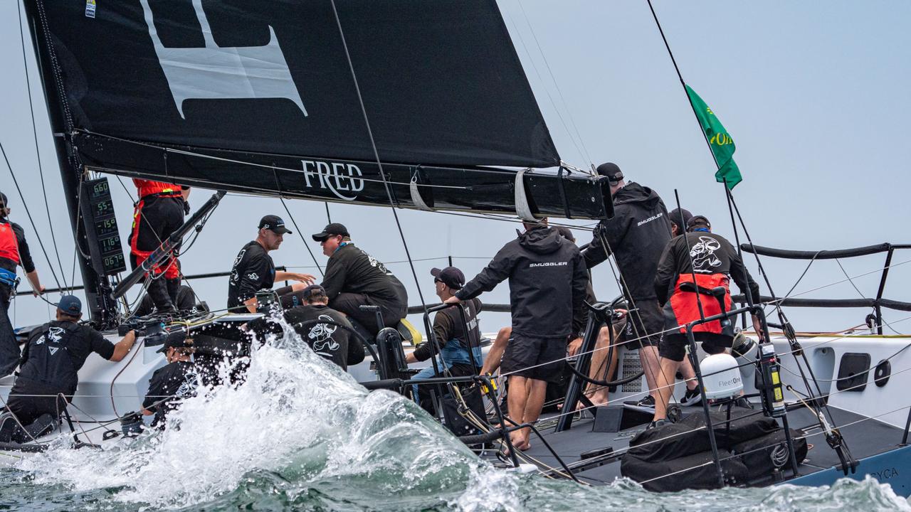 The yacht Smuggler sails towards Sydney Heads. Picture: Andy Cheung/Getty Images