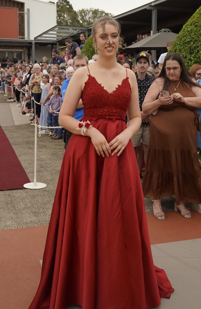 Vivien Mollenhauer arriving at the 2023 Kingaroy State High School formal.